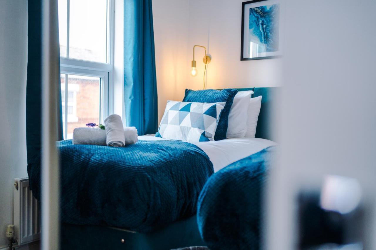 Pristine 2-Bed House In Chester By 53 Degrees Property, Ideal For Families & Small Groups, Great Location - Sleeps 6 Hough Green Buitenkant foto
